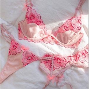 **SOLD*** For Love and Lemons Retro Heart Set